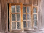 BanSiRaya Old windows.JPG (116 KB)